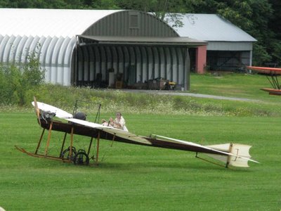 Click to view full size image
==============
HanriotTaxi.jpg HanriotTaxi.jpg