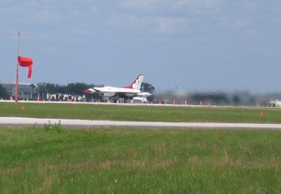 Thunderbirds-Takeoff.JPG